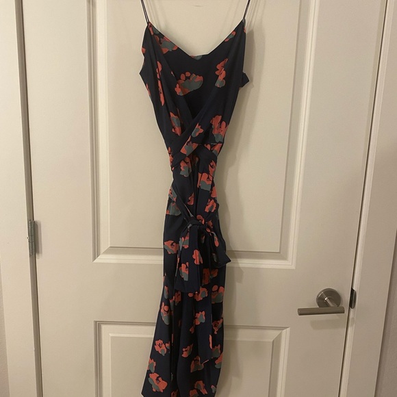 DKNY Spring 2010 RTW Jumpsuit - Picture 4 of 7